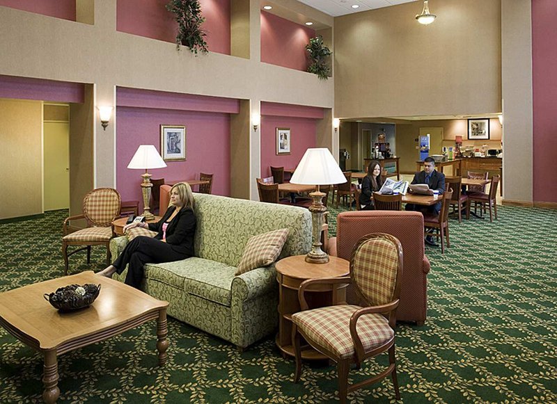 Hampton Inn and Suites Tulare, CA - Tulare, CA