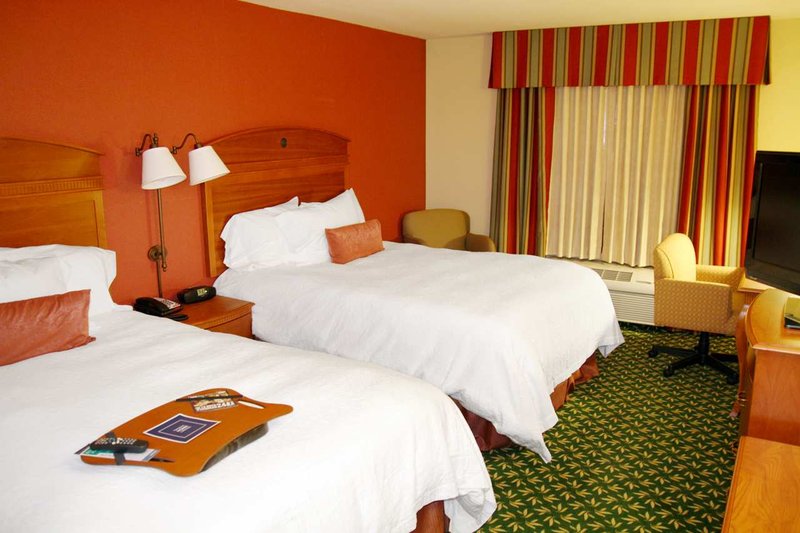 Hampton Inn and Suites Tulare, CA - Tulare, CA