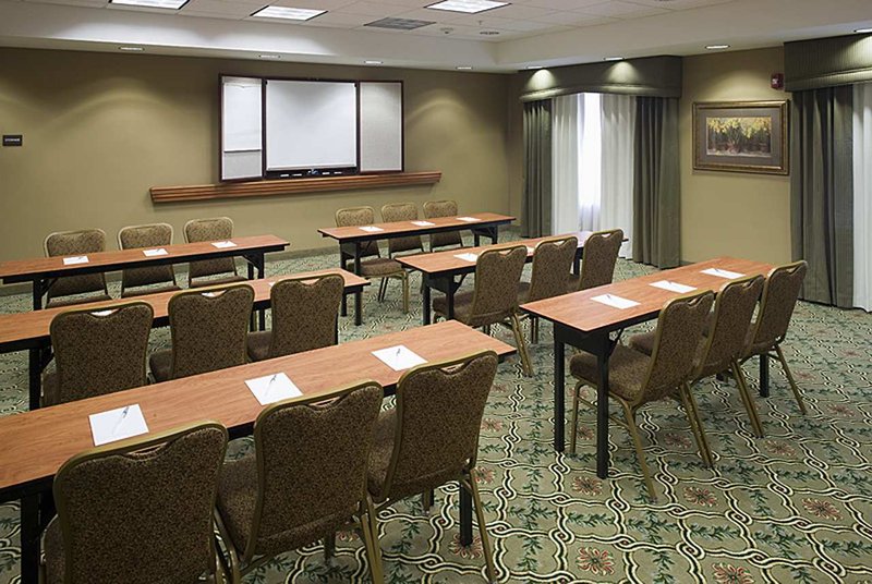 Hampton Inn and Suites Tulare, CA - Tulare, CA