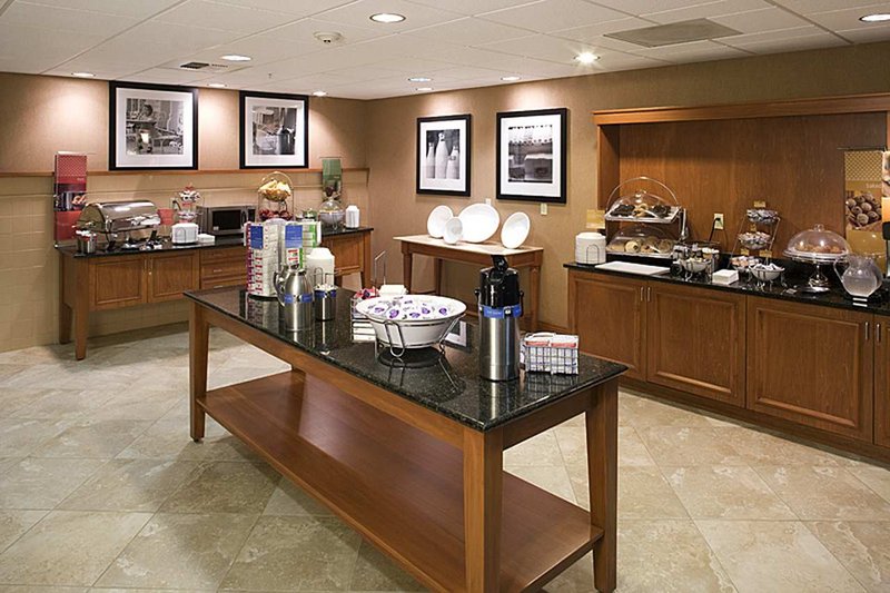 Hampton Inn and Suites Tulare, CA - Tulare, CA