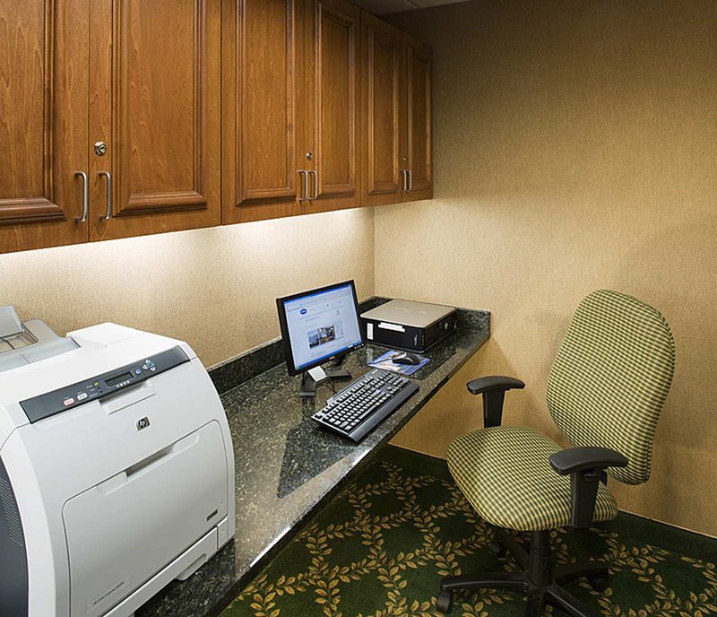 Hampton Inn and Suites Tulare, CA - Tulare, CA