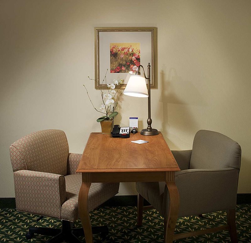 Hampton Inn and Suites Tulare, CA - Tulare, CA
