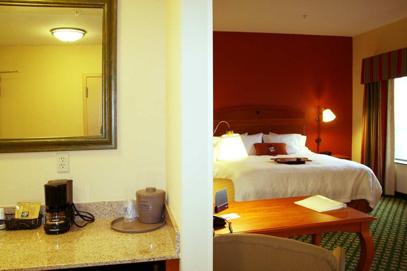 Hampton Inn and Suites Tulare, CA - Tulare, CA