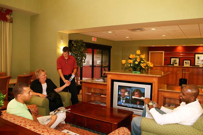 Hampton Inn-Tampa East - Seffner, FL