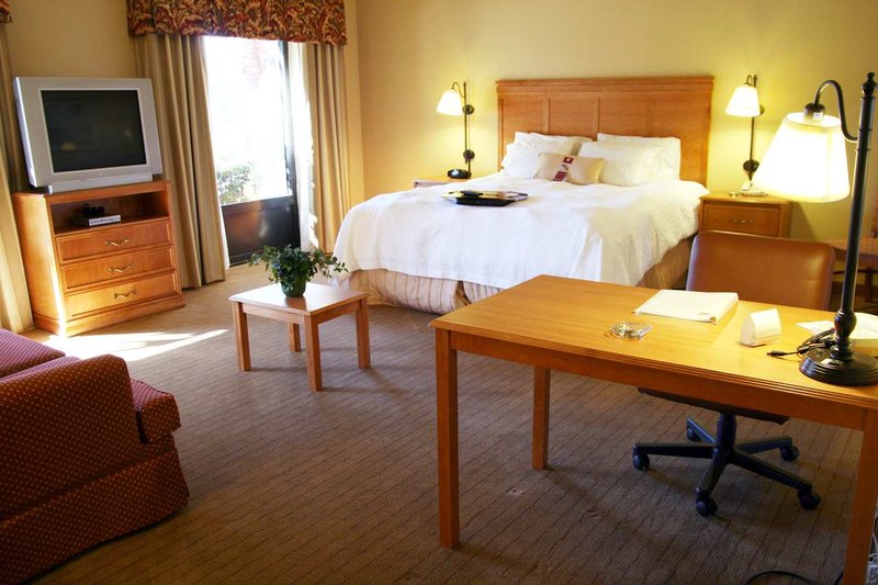 Hampton Inn-Tampa East - Seffner, FL