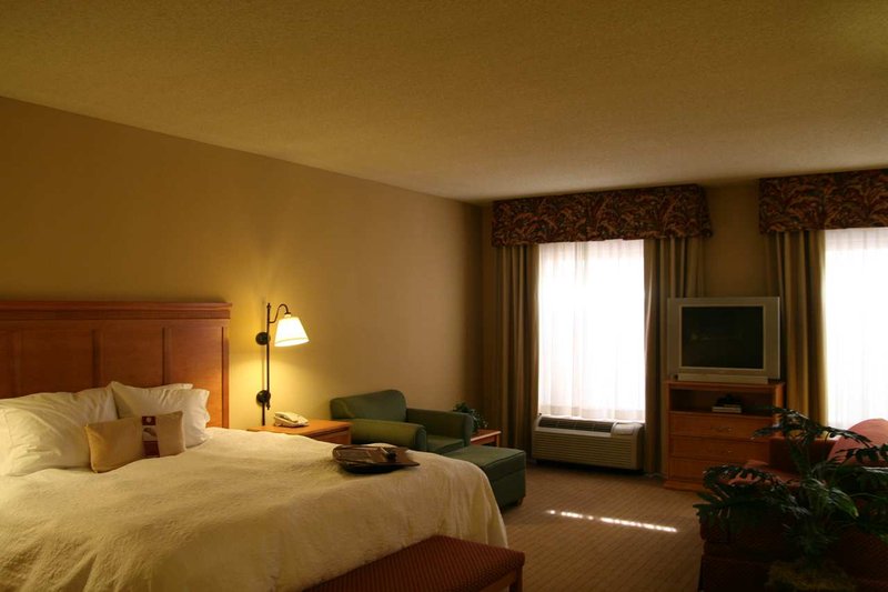 Hampton Inn-Tampa East - Seffner, FL