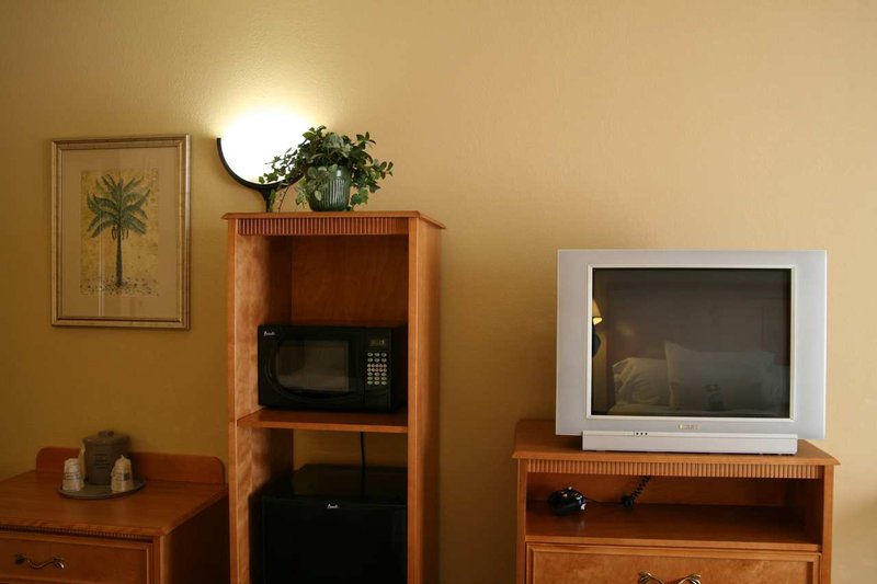 Hampton Inn-Tampa East - Seffner, FL