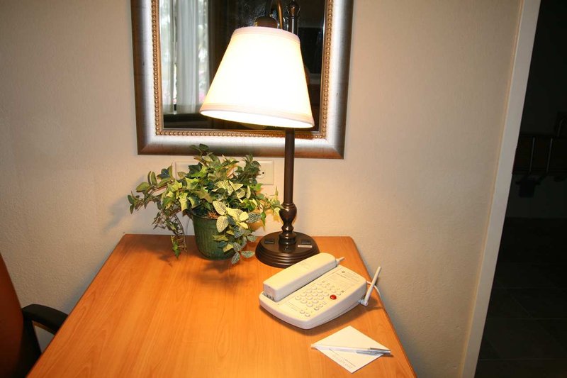 Hampton Inn-Tampa East - Seffner, FL