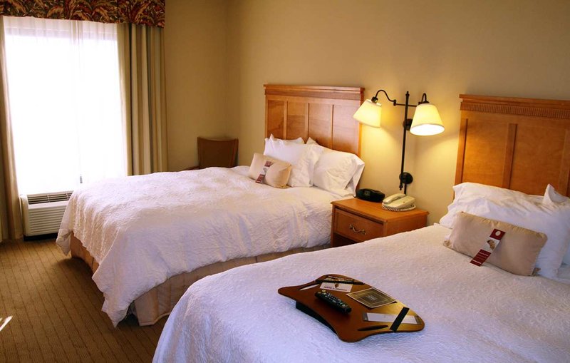 Hampton Inn-Tampa East - Seffner, FL