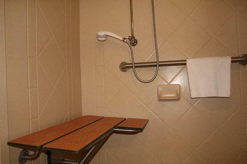 Hampton Inn-Tampa East - Seffner, FL