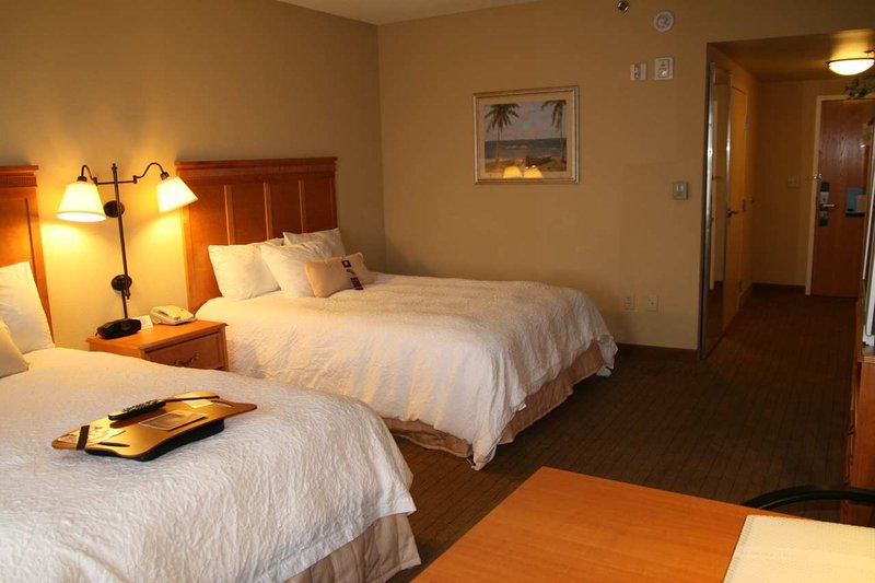 Hampton Inn-Tampa East - Seffner, FL