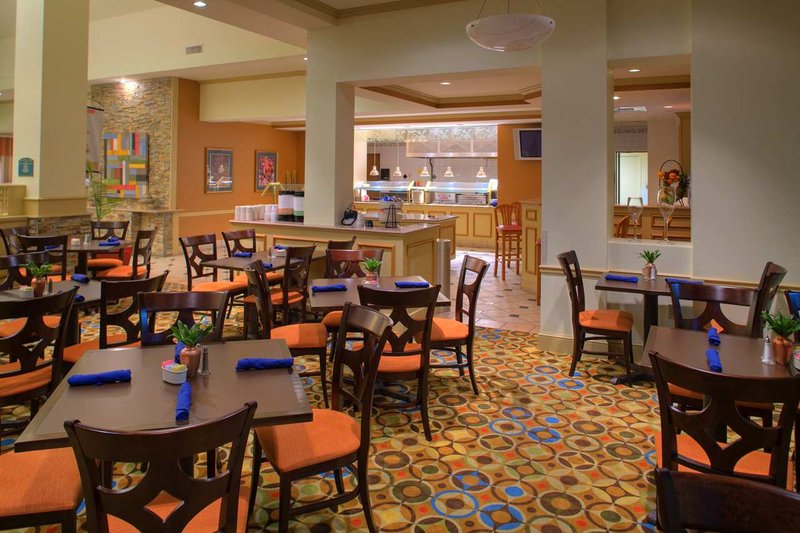 Hilton Garden Inn Tampa North - Tampa, FL