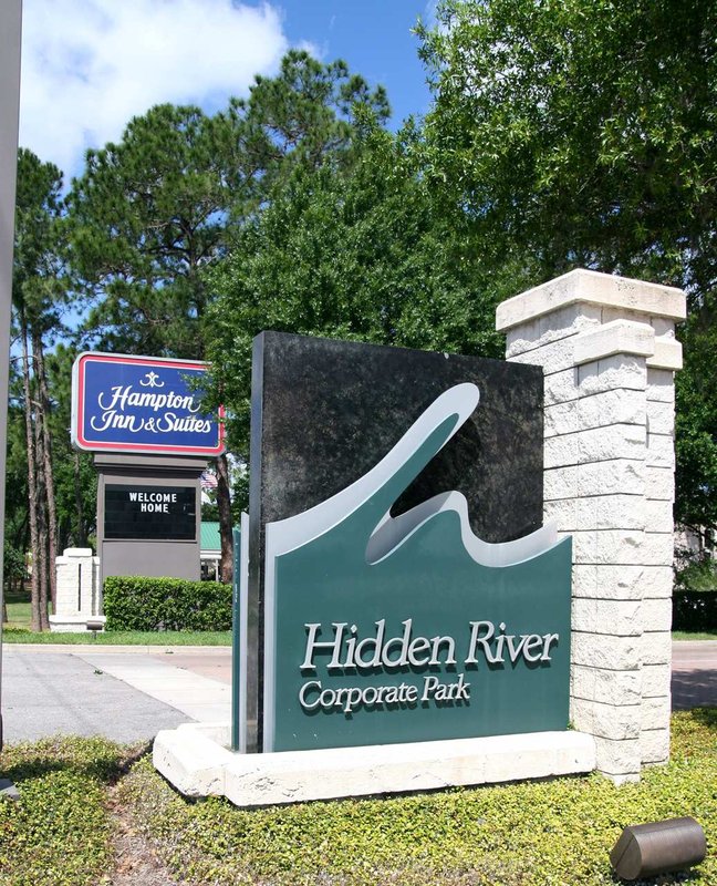 Hampton Inn & Suites Tampa-North - Tampa, FL