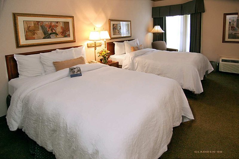 Hampton Inn & Suites Tampa-North - Tampa, FL