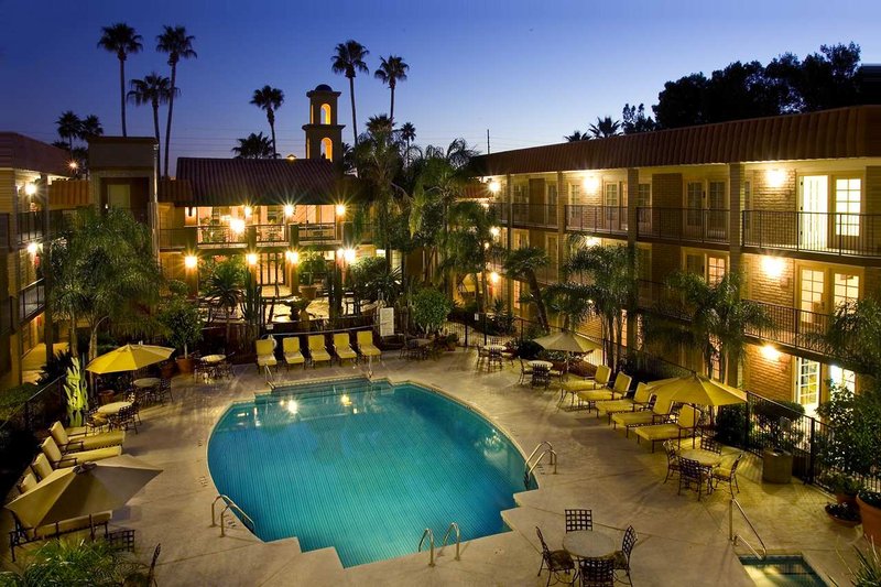 Doubletree Suites By Hilton Hotel Tucson-Williams Center - Tucson, AZ