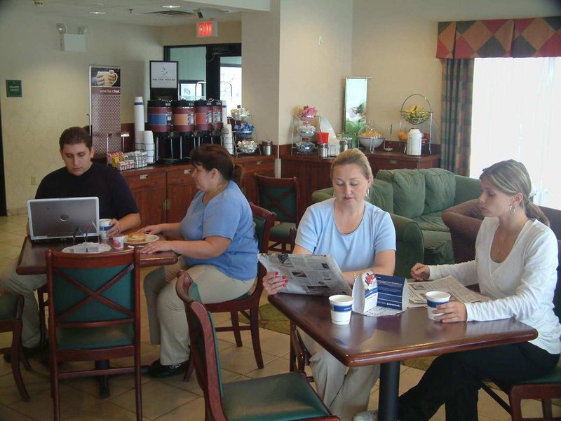 Hampton Inn Uniontown - Uniontown, PA