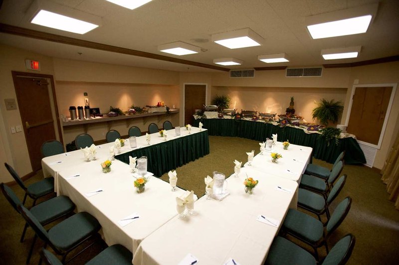 Hilton Garden Inn Valencia Six Flags - Valencia, CA