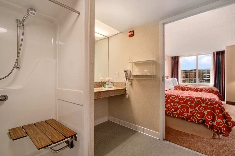 Homewood Suites by Hilton Falls Church - I-495 @ Rt. 50 - Falls Church, VA