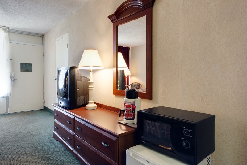 Americas Best Value Inn - Natchitoches, LA