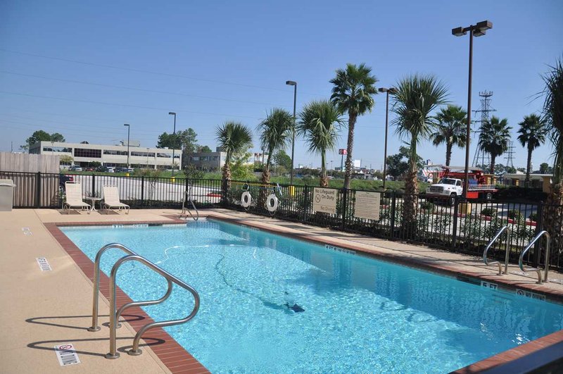 Hampton Inn & Suites Tomball - Tomball, TX