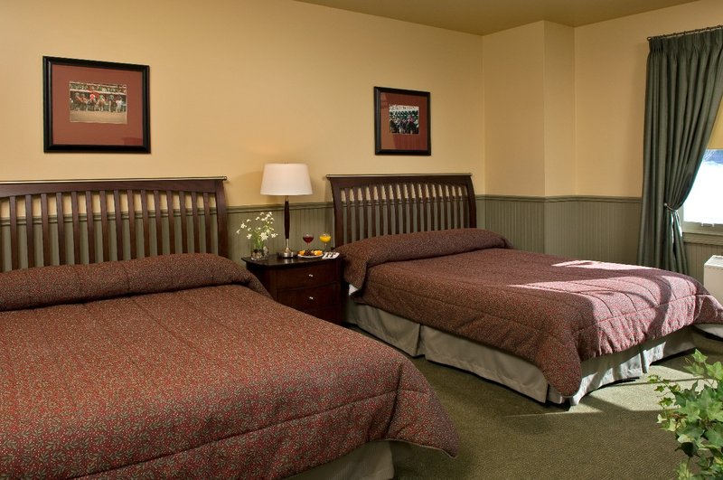 Longfellows Hotel, Restaurant, and Conference Center - Saratoga Springs, NY