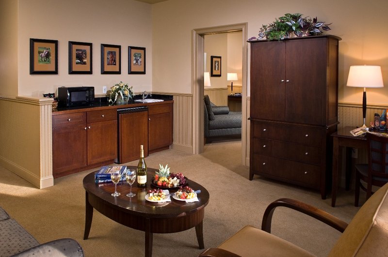 Longfellows Hotel, Restaurant, and Conference Center - Saratoga Springs, NY