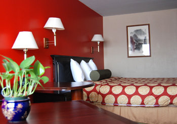 Best Western Plus Dragon Gate Inn - Room
