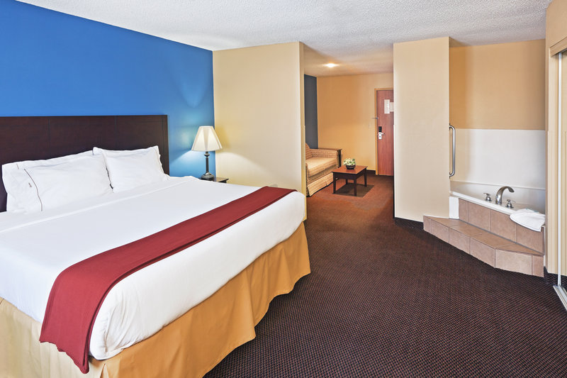 Holiday Inn Express-Tulsa - Tulsa, OK