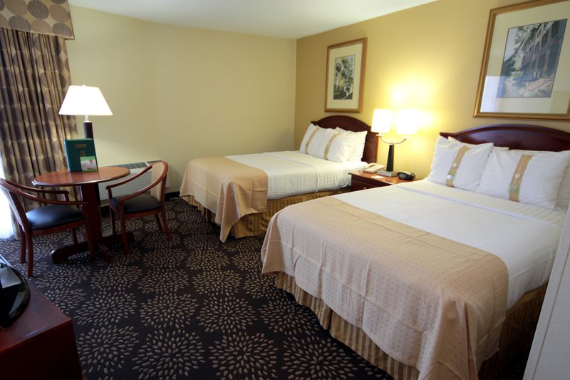 Holiday Inn CHARLESTON-RIVERVIEW - Charleston, SC