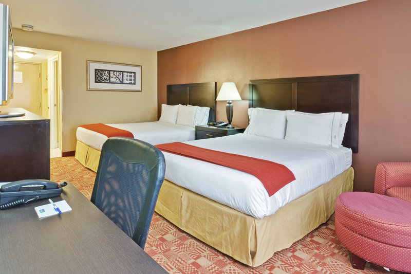Baymont Inn & Suites - Albany, GA