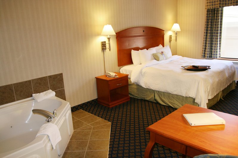 Hampton Inn - Jamestown, NY