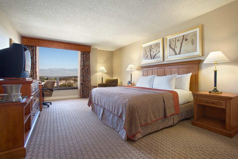 DoubleTree By Hilton San Bernardino - San Bernardino, CA
