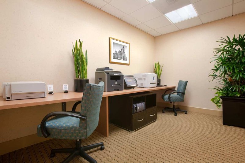 DoubleTree By Hilton San Bernardino - San Bernardino, CA