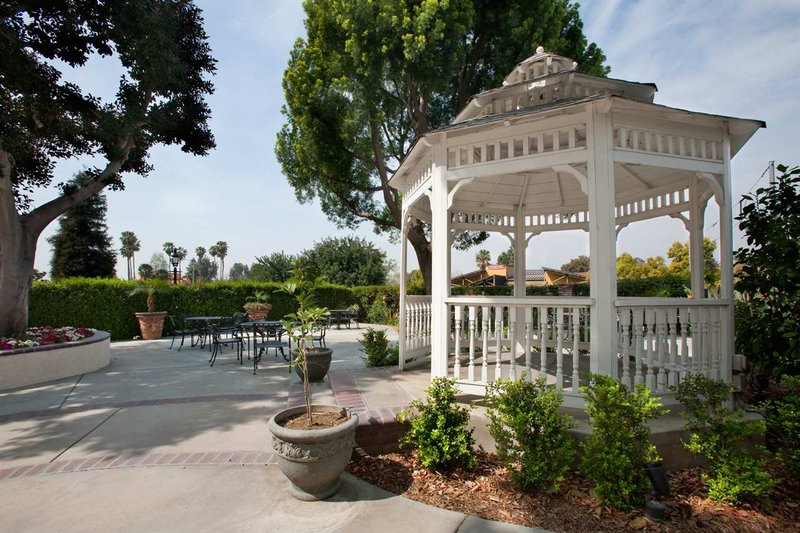 DoubleTree By Hilton San Bernardino - San Bernardino, CA