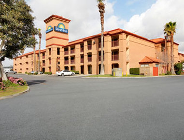 Days Inn - Rialto, CA