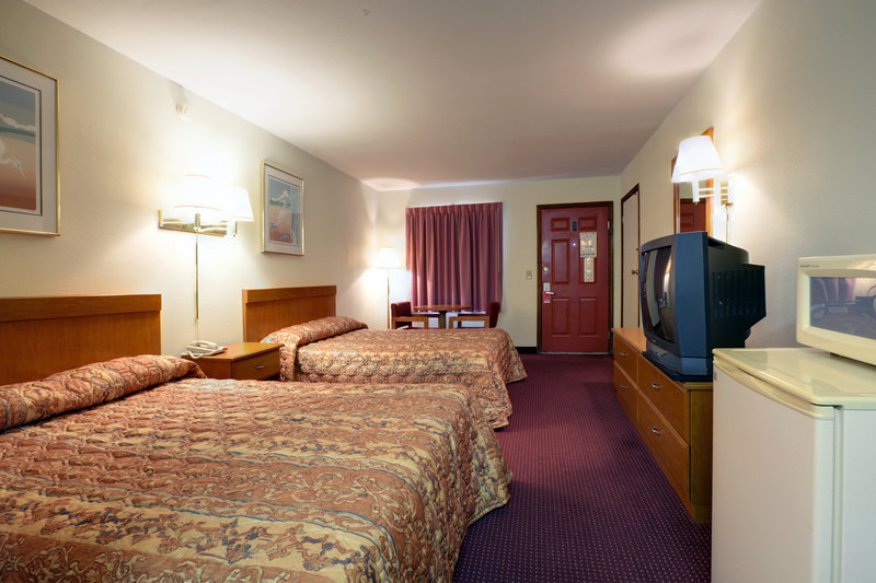 Econo Lodge - Cartersville, GA