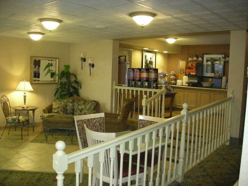 Motel 6Savannah Midtown 3 Reviews 201 Stephenson Ave, Savannah, GA