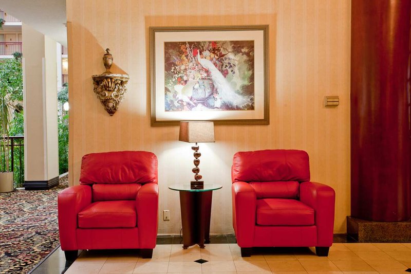 Embassy Suites by Hilton Detroit-Livonia-Novi - Livonia, MI