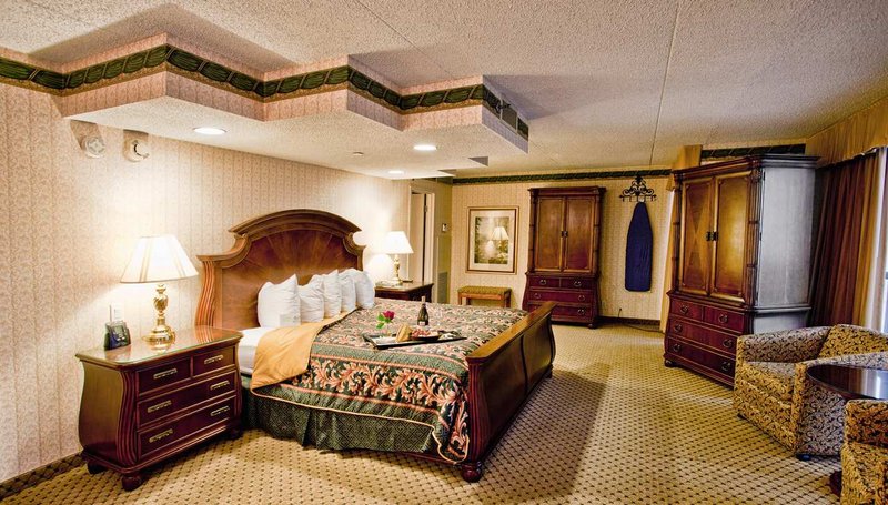 Embassy Suites by Hilton Detroit-Livonia-Novi - Livonia, MI