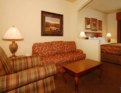 Best Western Plus-Crown Colony - Lufkin, TX