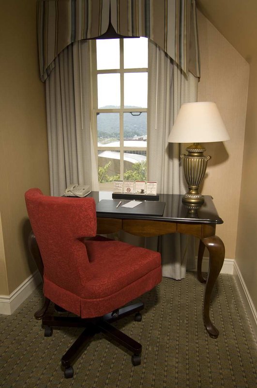 Hotel Roanoke & Conference Center, A Doubletree Hotel - Roanoke, VA