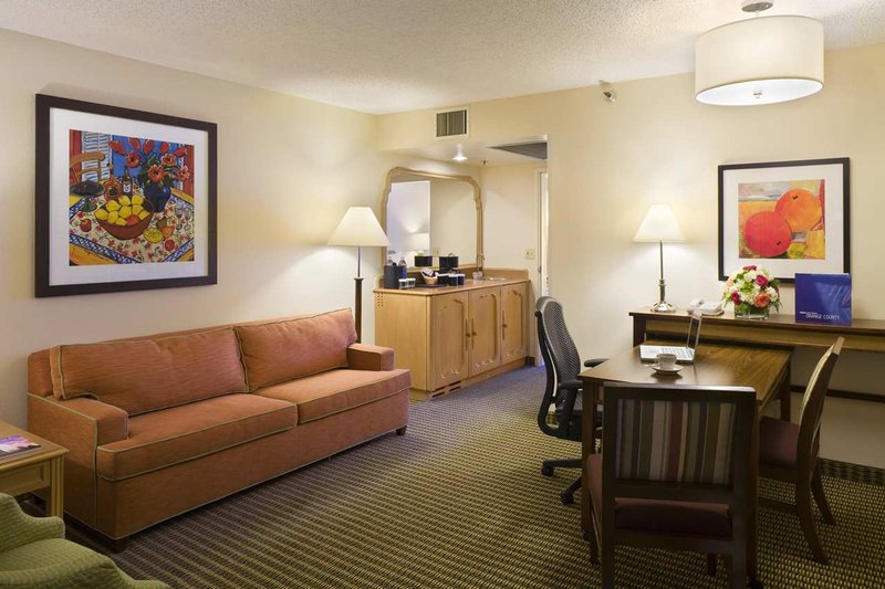 Embassy Suites By Hilton Anaheim North - Anaheim, CA