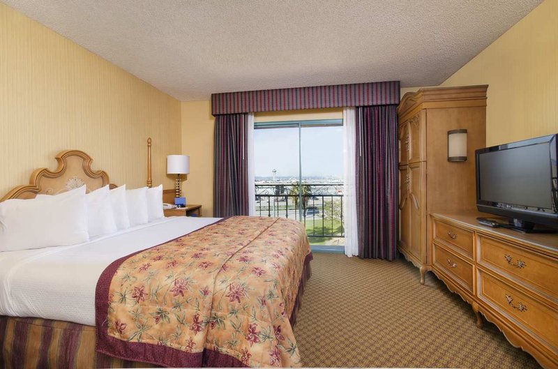 Embassy Suites Los Angeles - International Airport/South - El Segundo, CA