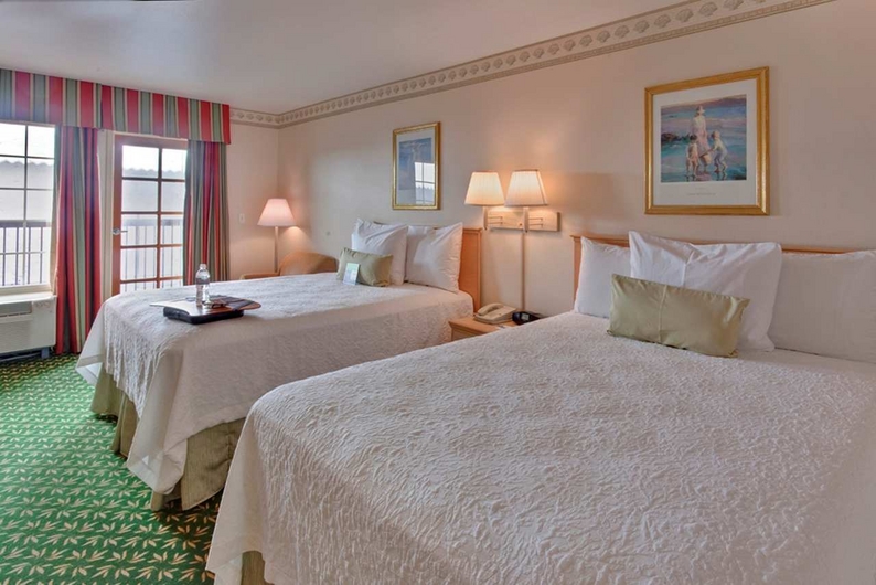 Hampton Inn & Suites Hermosa Beach - Hermosa Beach, CA