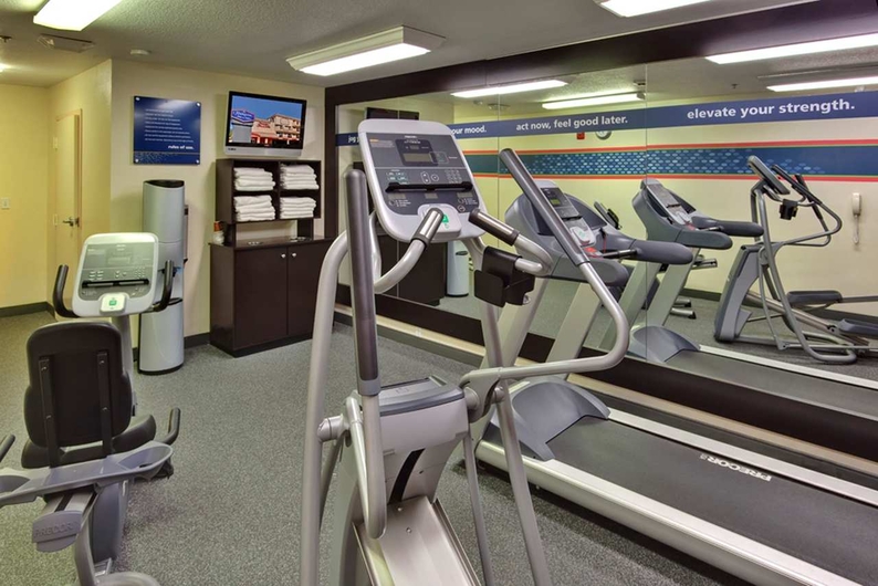 Hampton Inn & Suites Hermosa Beach - Hermosa Beach, CA