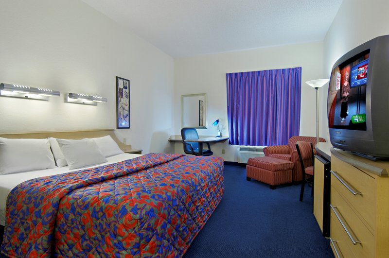 Red Roof Inn - Ocoee, FL