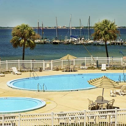 Quality Inn & Suites - Gulf Breeze, FL