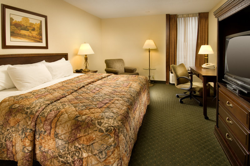 Comfort Inn & Suites - Memphis, TN