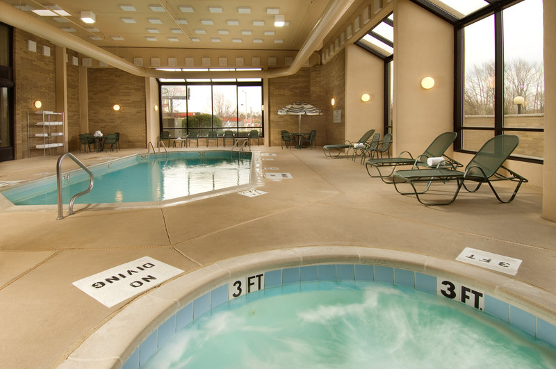 Comfort Inn & Suites - Memphis, TN