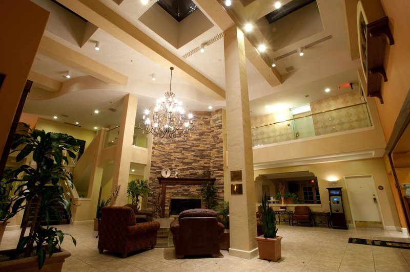 Embassy Suites By Hilton Temecula Valley Wine Country - Temecula, CA